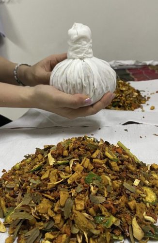 D249A260-8184-40D8-8A8F-ABFAA49C3CBA-668x1024